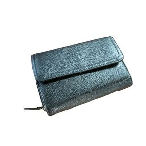 Juan Leather Wallet Black Zipper Closure‎